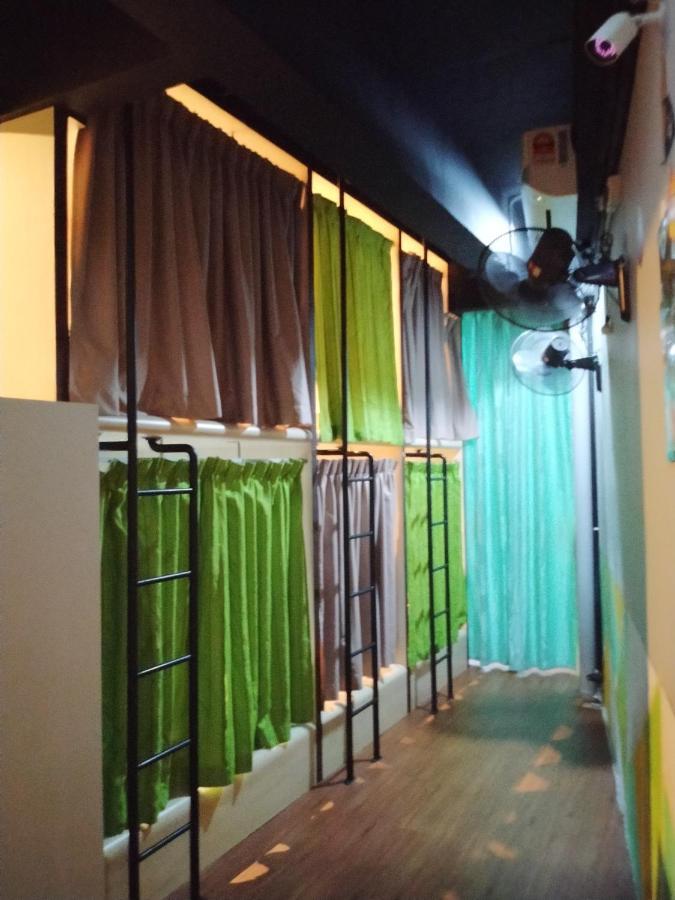 Joka-Joka Guesthouse Malacca Exterior photo